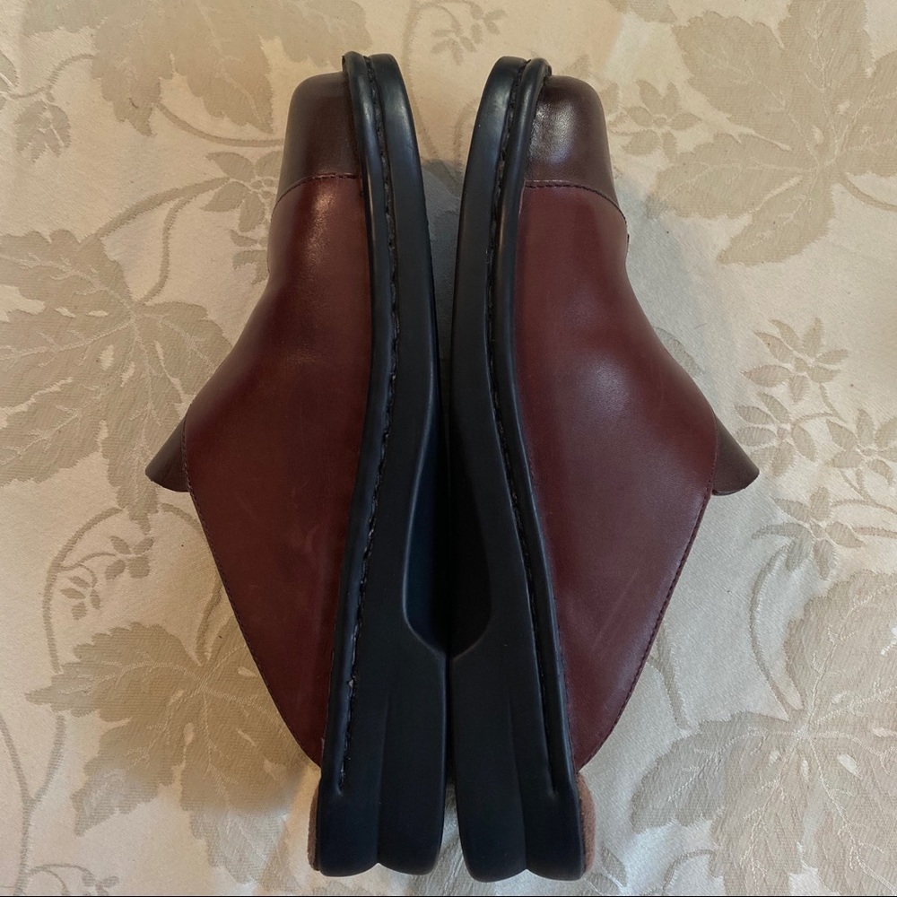 Clarks Leather Clogs - Picture 7 of 10